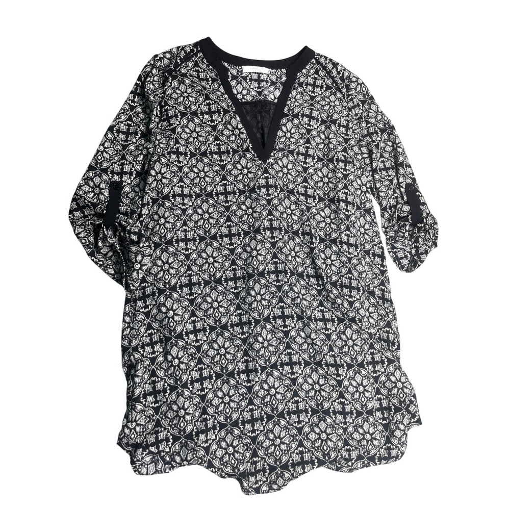 Lush Womens Large Black White Mini Dress Geometric Print V Neck Roll Tab Sleeve